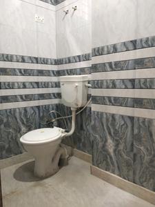 Common Bathroom Image of 450 Sq.ft 2 BHK Builder Floor for sale in New Ashok Nagar New Delhi for Rs. 3200000