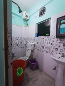 Bathroom Image of 1250 Sq.ft 3 BHK Apartment / Flat for sale in Mukundapur Kolkata for Rs. 9000000