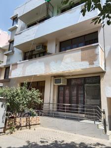 Image of 1280 Sq.ft 2.5 BHK Builder Floor for rent in Wave Floors, Wave City, Ghaziabad for Rs. 18000