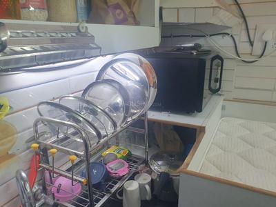 Kitchen Image of 150 Sq.ft 1 RK Apartment / Flat for rent in Rajajinagar Bengaluru for Rs. 11000