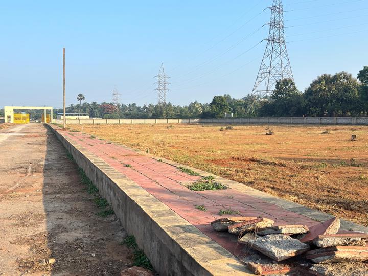 House construction and land purpose  Main Image 1