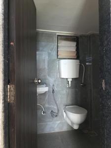 Maruti Complex Common Bathroom 3