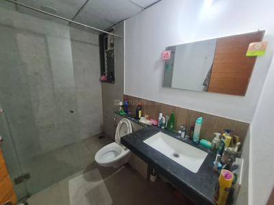 Bathroom Image of 2650 Sq.ft 3 BHK Apartment / Flat for rent in Marvel Piazza Phase 01, Viman Nagar Pune for Rs. 96000
