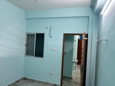 Bedroom Image of 550 Sq.ft 1 BHK Builder Floor for rent in Royapettah Chennai for Rs. 19000