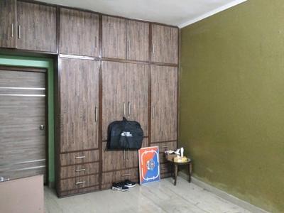 Bedroom Image of 1200 Sq.ft 3 BHK Builder Floor for rent in Paschim Vihar New Delhi for Rs. 38000