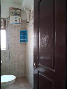 Common Bathroom Image of 824 Sq.ft 2 BHK Apartment / Flat for sale in Paras Tierea, Sector 137 Noida for Rs. 7000000