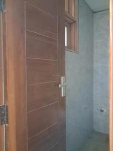 Common Bathroom Image of 1450 Sq.ft 3 BHK Apartment / Flat for sale in JMD Diamond Residency, Sector 73 Noida for Rs. 6500000