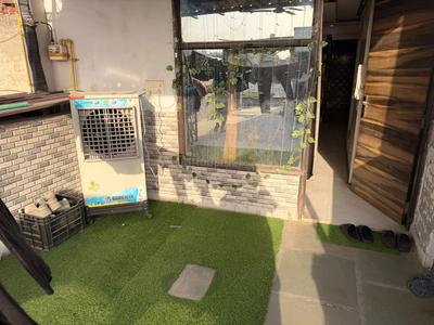 Balcony Image of 450 Sq.ft 1 RK Builder Floor for rent in Ramesh Nagar New Delhi for Rs. 22000