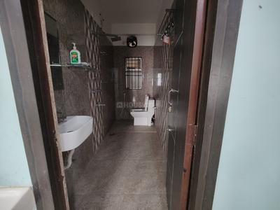 Bathroom Image of 1900 Sq.ft 3 BHK Apartment / Flat for sale in Eastern Bypass Siliguri for Rs. 6000000