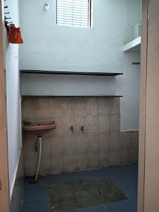 Bathroom Image of 800 Sq.ft 2 BHK Builder Floor for rent in Niveditha Nagar Mysore for Rs. 10500