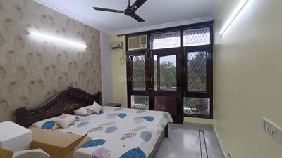 Bedroom Image of 1500 Sq.ft 2 BHK Apartment / Flat for rent in Jangpura New Delhi for Rs. 68000