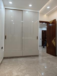 Bedroom Image of 1150 Sq.ft 3 BHK Apartment / Flat for sale in Sector 9 Rohini New Delhi for Rs. 21500000