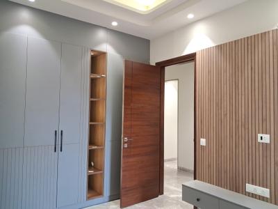 Bedroom Image of 1800 Sq.ft 3 BHK Builder Floor for sale in Paschim Vihar New Delhi for Rs. 36000000