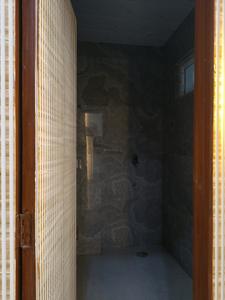 Common Bathroom Image of 1300 Sq.ft 3 BHK Builder Floor for sale in Niti Khand 2, Indirapuram Ghaziabad for Rs. 13300000