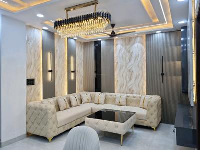 Living Room Image of 4850 Sq.ft 4 BHK Apartment / Flat for sale in Uttam Nagar New Delhi for Rs. 11000000