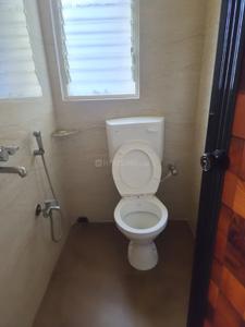Image of 800 Sq.ft 2 BHK Apartment / Flat for rent in Purba Putiary, Kolkata for Rs. 17000