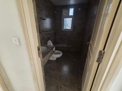 Bathroom Image of 1750 Sq.ft 3 BHK Apartment / Flat for sale in Experion The Heartsong, Sector 108 Gurgaon for Rs. 19000000