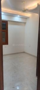 Hall Image of 1100 Sq.ft 2 BHK Apartment / Flat for sale in Sector 76 Noida for Rs. 3350000