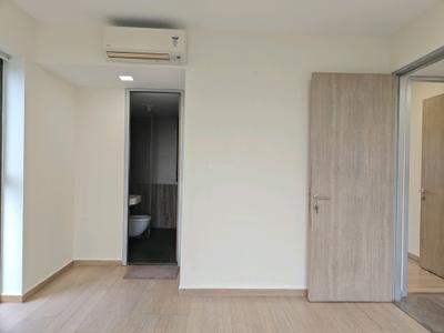 Bedroom Image of 2100 Sq.ft 4 BHK Apartment / Flat for sale in Lodha New Cuffe Parade Lodha Evoq, Sion Mumbai for Rs. 80000000