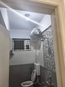 Bathroom Image of 700 Sq.ft 1 BHK Independent House for rent in C V Raman Nagar Bengaluru for Rs. 25000