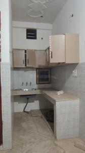 Kitchen Image of 870 Sq.ft 2.5 BHK Builder Floor for rent in Zeta I Greater Noida for Rs. 15000