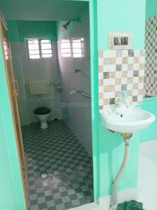 Bathroom Image of 500 Sq.ft 2 BHK Independent House for rent in Netaji Nagar Kolkata for Rs. 9500