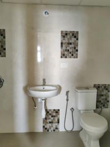 Common Bathroom Image of 1377 Sq.ft 3 BHK Apartment / Flat for rent in Kasarvadavali Thane for Rs. 50000