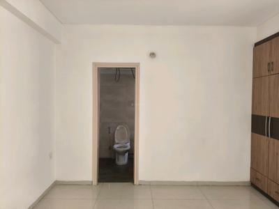 Bedroom Image of 1817 Sq.ft 3 BHK Apartment / Flat for rent in DLF The Primus, Sector 82A Gurgaon for Rs. 58000