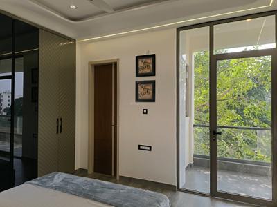 Bedroom Image of 1650 Sq.ft 3 BHK Builder Floor for sale in Kaushambi Ghaziabad for Rs. 17000000