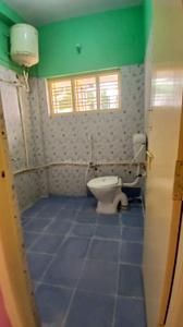 Bathroom Image of 1100 Sq.ft 2 BHK Independent House for rent in Whitefield Bengaluru for Rs. 20000