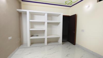 Bedroom Image of 1300 Sq.ft 2 BHK Builder Floor for rent in Krishna Nagar Shahjahanpur for Rs. 11000