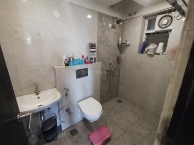 Bathroom Image of 1300 Sq.ft 2.5 BHK Apartment / Flat for sale in Anandam Aastha, Kachana Raipur for Rs. 5550000