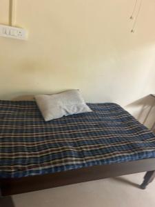 Bedroom Image of 650 Sq.ft 1 RK Independent House for rent in Gamma I Greater Noida for Rs. 12000