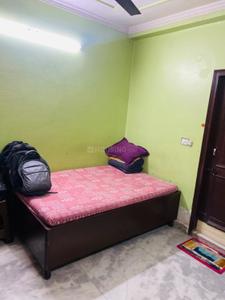 Bedroom Image of 675 Sq.ft 2 BHK Builder Floor for sale in Arjun Nagar New Delhi for Rs. 8000000