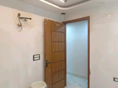 Bedroom Image of 600 Sq.ft 2 BHK Builder Floor for sale in Mahavir Enclave New Delhi for Rs. 6200000