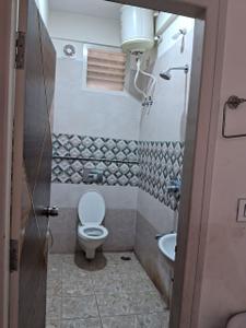 Bathroom Image of 1200 Sq.ft 2 BHK Builder Floor for rent in JP Nagar Bengaluru for Rs. 32900