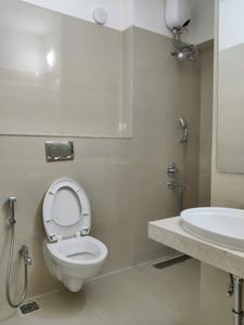 Common Bathroom Image of 993 Sq.ft 3 BHK Apartment / Flat for sale in The Atmosphere O2, Mulund West Mumbai for Rs. 36000000