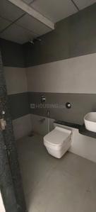 Bathroom Image of 1710 Sq.ft 3 BHK Apartment / Flat for rent in Nana Chiloda Ahmedabad for Rs. 18000