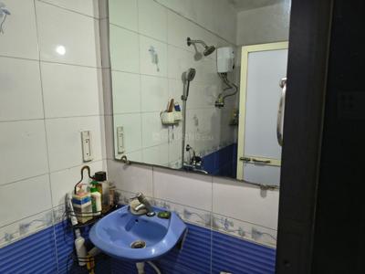 Bathroom Image of 1200 Sq.ft 3 BHK Apartment / Flat for sale in Right Amesh CHS Ltd, Chembur Mumbai for Rs. 27500000