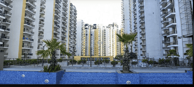 Building Image of 1970 Sq.ft 3 BHK Apartment / Flat for sale in Pareena Express Heights, Sector 99 Gurgaon for Rs. 22500000