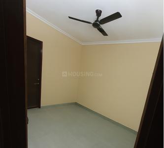 Bedroom Image of 1680 Sq.ft 3 BHK Apartment / Flat for rent in Omaxe NRI City, Omega II Greater Noida for Rs. 30000