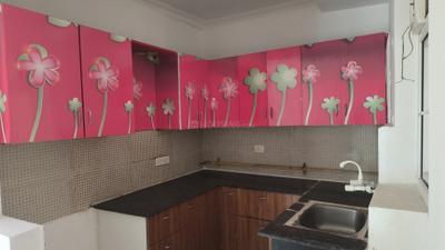 Kitchen Image of 1420 Sq.ft 3 BHK Apartment / Flat for sale in Amrapali Silicon City, Sector 76 Noida for Rs. 15000000