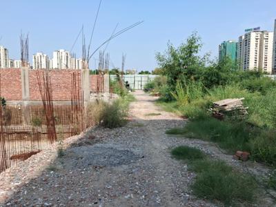 Image of 900 Sq.ft Residential Plot / Land for sale in Sector 76, Noida for Rs. 16100000