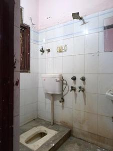 Bedroom One Image of 950 Sq.ft 2 BHK Builder Floor for sale in Vaishali Ghaziabad for Rs. 8500000