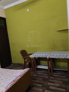 Bedroom Image of Girls pg in Phool Bagh Colony, Lucknow