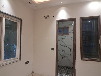 Bedroom Image of 900 Sq.ft 3 BHK Builder Floor for sale in Paschim Vihar New Delhi for Rs. 19000000