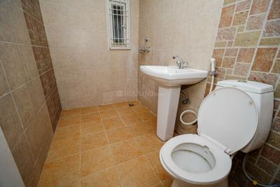 Bathroom Image of 1250 Sq.ft 2 BHK Apartment / Flat for sale in Ajnara Gen X, Crossings Republik Ghaziabad for Rs. 8000000