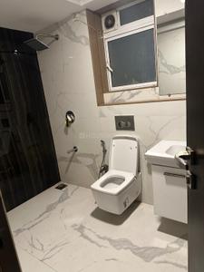 Bathroom Image of 991 Sq.ft 2 BHK Apartment / Flat for sale in RNA NG Eclat, Andheri West Mumbai for Rs. 35000000