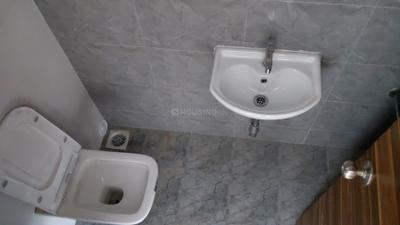 Image of 1000 Sq.ft 2 BHK Apartment / Flat for rent in Kamala Gulmohar CHS, Goregaon West, Mumbai for Rs. 70000