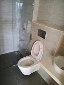 Common Bathroom Image of 1100 Sq.ft 2 BHK Apartment / Flat for rent in RNA Continental, Chembur Mumbai for Rs. 95000